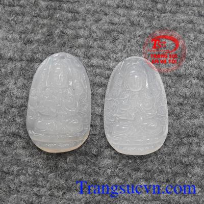 Phật bản mệnh đá mã não