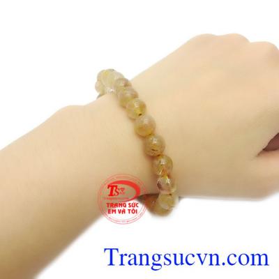 Thạch anh tóc mang đến cho người dùng sự tự tin, quyết đoán và may mắn trong cuộc sống. 