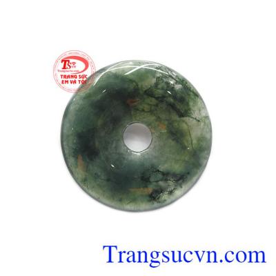 Mặt đồng xu canxedon mang màu sắc trang nhã, sang trọng.