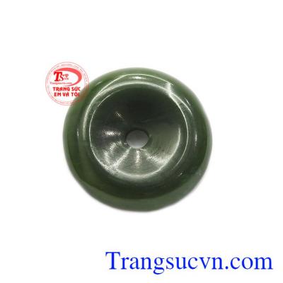 Mặt đồng xu canxedon xanh ngọc là một sản phẩm hoàn hảo để làm mặt dây.