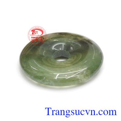  Mặt đồng xu có thể kết hợp cùng bạc và vàng để làm mặt dây. 