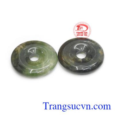 Mặt đồng xu đa dạng về màu sắc.