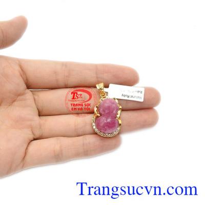 Mặt dây phù hợp làm quà tặng cho người thân và bạn bè.