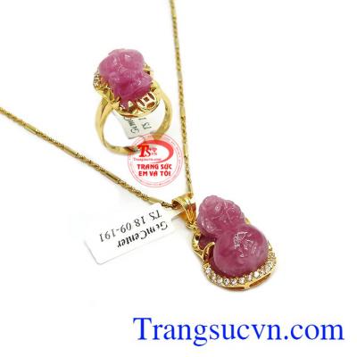 Sản phẩm chế tác từ vàng 14k kết hợp với ruby thiên nhiên hợp phong thủy.