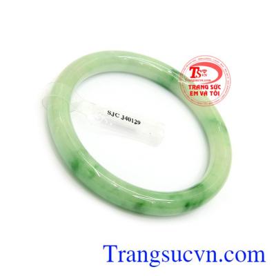 Vòng cao cấp ngọc cẩm thạch thiên nhiên màu sắc đẹp, chất lượng cao