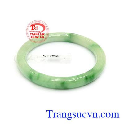 Vòng cao cấp đeo sang trọng quý phái, sang trọng