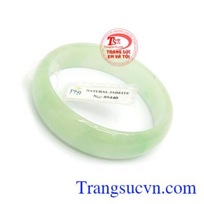 Vòng ngọc đá cẩm thạch trong