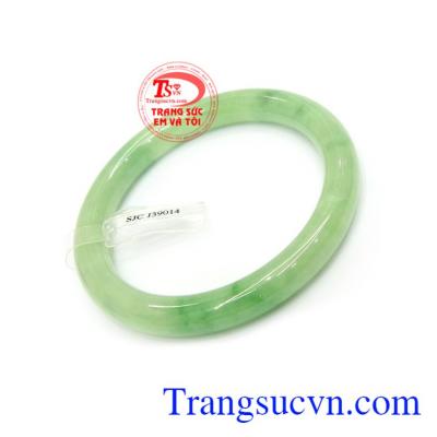 Vòng Có Kiểm Định SJC đeo hợp thời trang và phong thủy, ngọc cẩm thạch chứa ngồn năng lượng tốt dồi dào, là tinh túy của tự nhiên