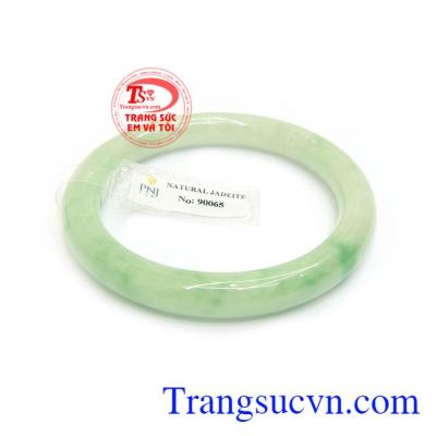 Vòng ngọc Ngọc cẩm thạch thiên nhiên sản phẩm đảm bảo chất lượng ngọc thiên nhiên có giấy kiểm định vòng ngọc kèm theo từng chiếc vòng ngọc