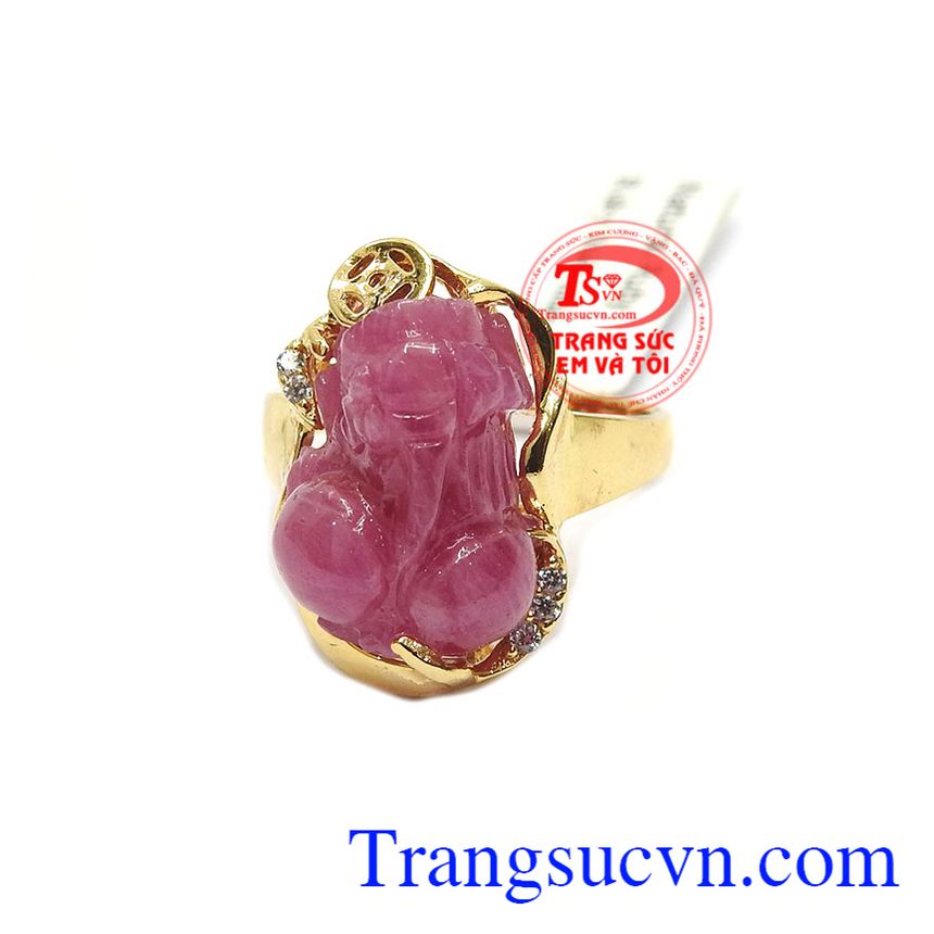 Nhẫn ruby tỳ hưu công danh là sản phẩm đá ruby thiên nhiên và mang ý nghĩa tượng trưng cho mặt trời