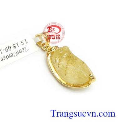 Ngọc thiền đối với học sinh, sinh viên, người đang đi học, đeo ngọc thiền trên người có thể làm cho tinh thần phấn chấn, gia tăng ý chí, sự chăm chỉ và phấn đấu để đạt vị trí cao