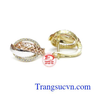 Hoa tai quý phái Hàn Quốc mang phong cách sang trọng, tinh tế.