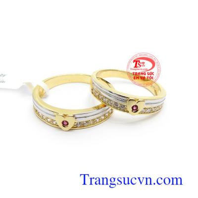 Nhẫn Cưới Ruby Uyên Ương Hạnh Phúc chế tác bằng vàng 14k gắn đá Ruby thiên nhiên bền đẹp, chất lượng