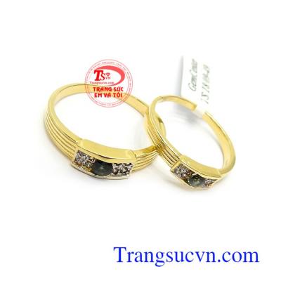 Nhẫn Cưới Sapphire Tình Yêu Viên Mãn với Sapphire được xem là biểu tượng cho tình yêu, niềm vui, sự giàu có và lòng trung thực