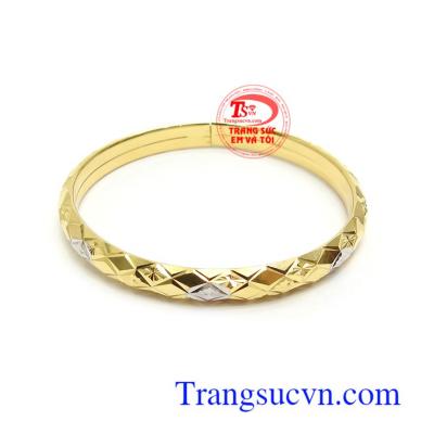Vòng Tay Vàng 18k Xinh Xắn chế tác tinh xảo sắc nét, tôn lên sự tinh tế, nhẹ nhàng và phong cách phái đẹp