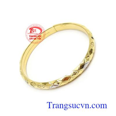Vòng tay chế tác đẹp, chất lượng cao