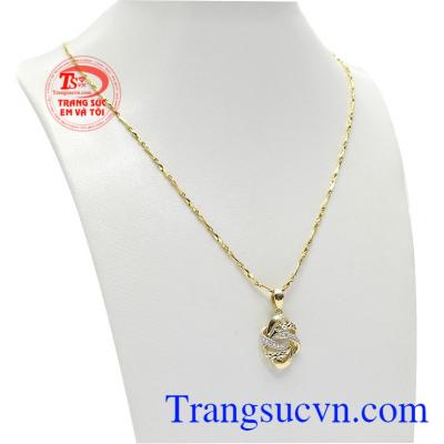 Bộ trang sức Hàn Quốc quyến rũ mang đến dự sang trọng và tinh tế cho người dùng.