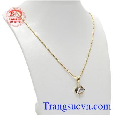 Bộ trang sức nữ Hàn Quốc đẹp thiết kế hợp thời trang và tinh tế. 