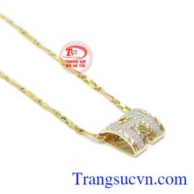 Sản phẩm thiết kế tinh tế, sáng tạo giúp cho người đeo thể hiện được cá tính của mình.