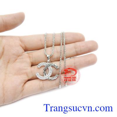 Bộ trang sức thích hợp làm quà tặng trong những dịp quan trọng.