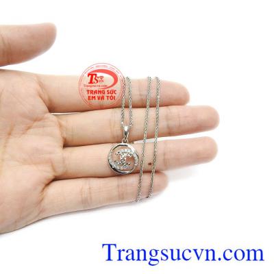 Bộ sản phẩm thích hợp làm quà tặng dành cho người thân và bạn bè. Bộ trang sức channel Hàn Quốc đẹp