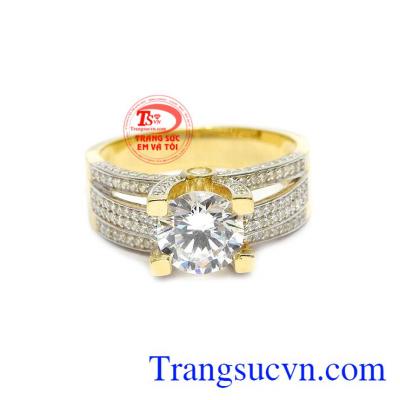 Nhẫn nữ quý phái Hàn Quốc được thiết kế mang tính sang trọng, thời thượng.