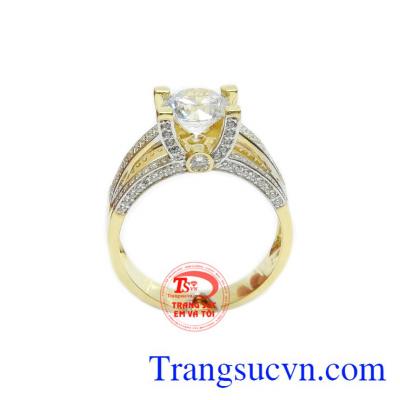 Nhẫn được bảo hành uy tín, giao hàng toàn quốc.