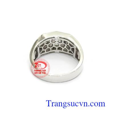 Nhẫn nam đính đá đẳng cấp