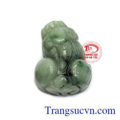 Tỳ hưu công danh được chế tác từ ngọc cẩm thạch thiên nhiên