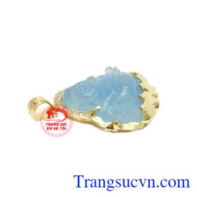 Với kiểu dáng sang trọng, hợp phong thủy, sản phẩm có thể kết hợp cùng dây chuyền vàng hoặc dây cao su. Sản phẩm bảo hành uy tín, giao hàng toàn quốc.