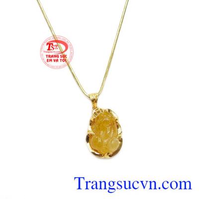 Thạch anh tóc mang đến cho người đeo sự may mắn, bình an. Bộ trang sức tỳ hưu thạch anh tóc thịnh vượng