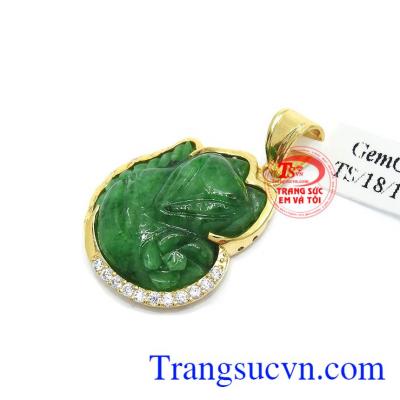 Sản phẩm hồ ly được các chị em phụ nữ ưa thích. Mặt ngọc hồ ly khôn khéo