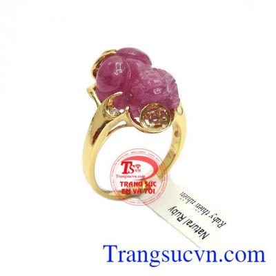 Nhẫn ruby tỳ hưu tài lộc