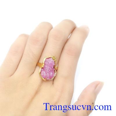 Nhẫn Nữ Tỳ Hưu