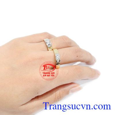 Sản phẩm được khắc chữ miễn phí.