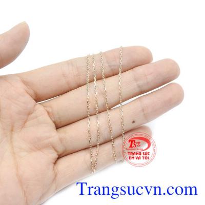 Dây chuyền chính là món quà thích hợp để dành tặng cho người phụ nữ của bạn