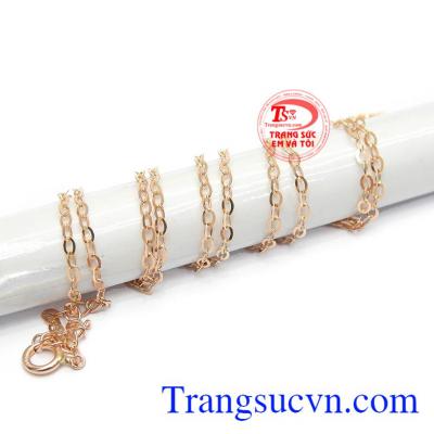 Với thiết kế đơn giản, tinh tế mang đến cho phái đẹp một sản phẩm hoàn hảo.