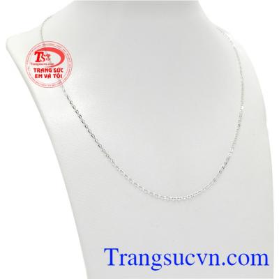 Dây chuyền nữ duyên dáng vàng trắng được thiết kế tinh tế, nhỏ gọn và dễ dàng phối hợp cùng nhiều trang phục. 