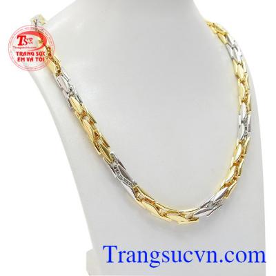 Dây chuyền nam mạnh mẽ vàng 10k được thiết kế vô cùng độc đáo.