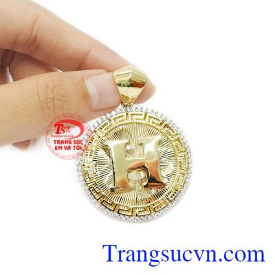 Mặt dây chế tác từ vàng 10k, bảo hành uy tín, giao hàng toàn quốc.