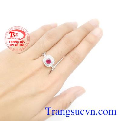Nhẫn nữ vàng gắn đá quý ruby thiên nhiên