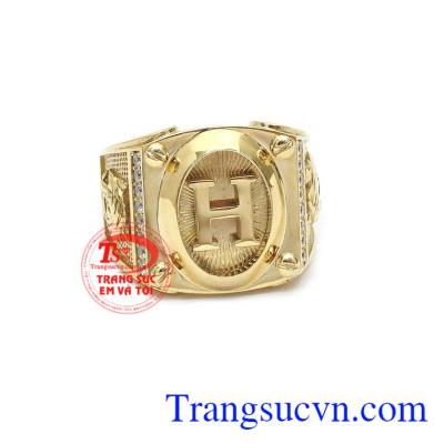 Nhẫn vàng chữ H 18k là sản phẩm nhẫn được thiết kế 3D tinh tế, sắc nét, sáng bóng