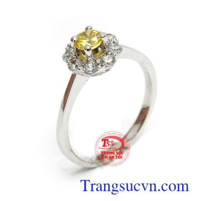 Nhẫn nữ Sapphire thành công