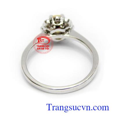 Nhẫn nữ vàng trắng 14k gắn Sapphire vàng thiên nhiên