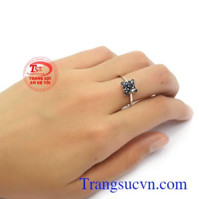Nhẫn nữ Sapphire vàng 14k phú quý phù hợp làm quà tặng cho người yêu thương những dịp ý nghĩa