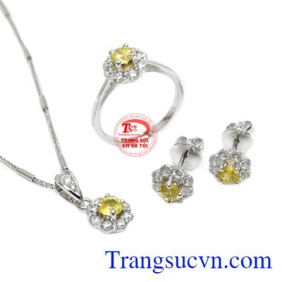 Bộ trang sức Sapphire thành công