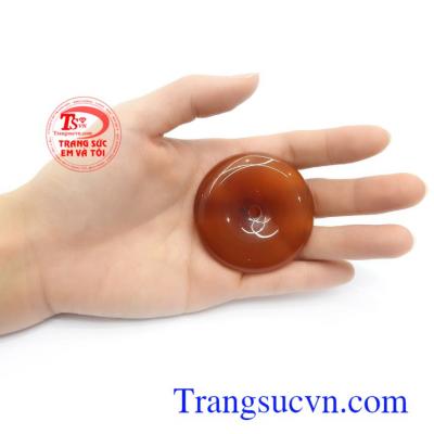 Đồng xu còn có tác dụng mang lại bình an cho gia chủ