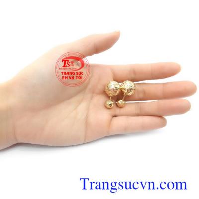 Hoa tai vàng tây phù hợp làm quà tặng cho người bạn yêu thương những dịp ý nghĩa.