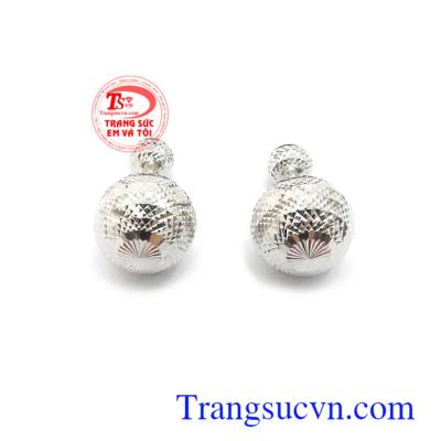 Hoa tai Dior 18k cá tính là món quà tuyệt vời dành cho phái đẹp những dịp ý nghĩa