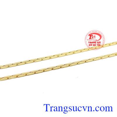 Với các chi tiết nhỏ được chế tác tinh tế, tỉ mỉ cho người dùng thêm quến rũ.